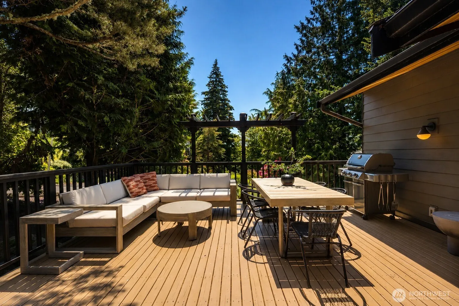 Property photo for 13441 64th Terrace Ne, Kirkland photo 3