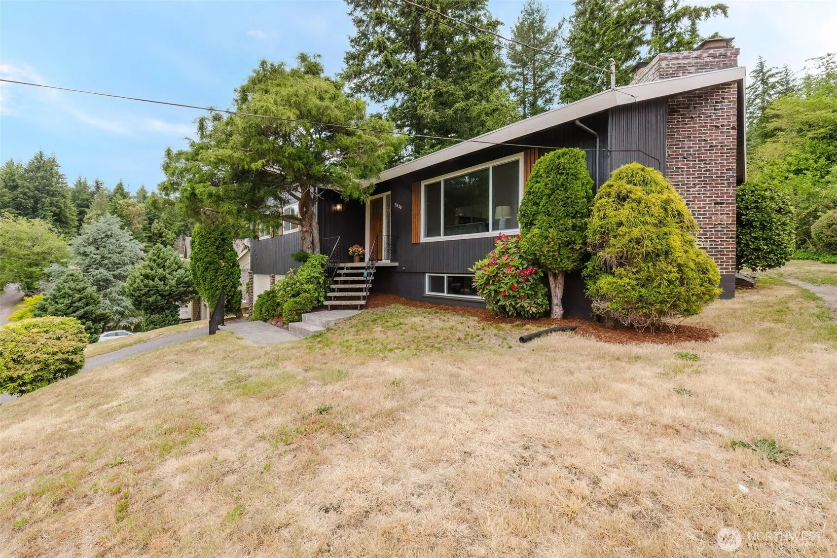 Property photo for 3828 Harbel Drive Ne, Bremerton photo 2