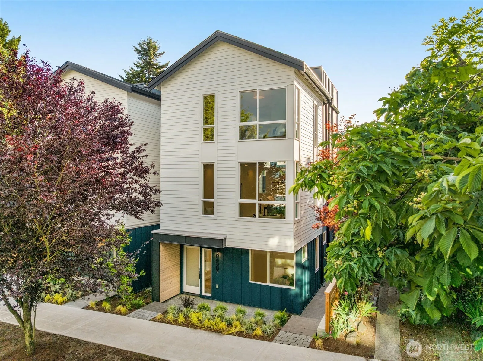 Property photo for 823 A 17th Avenue, Seattle