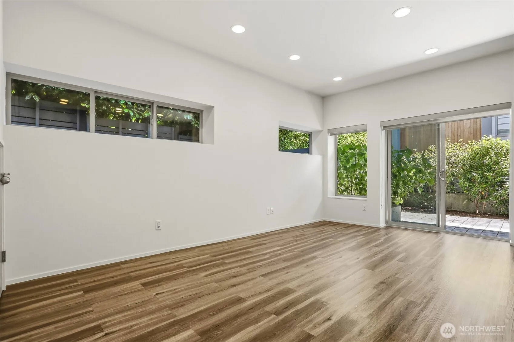 Property photo for 2651 22nd Avenue W #a, Seattle photo 4