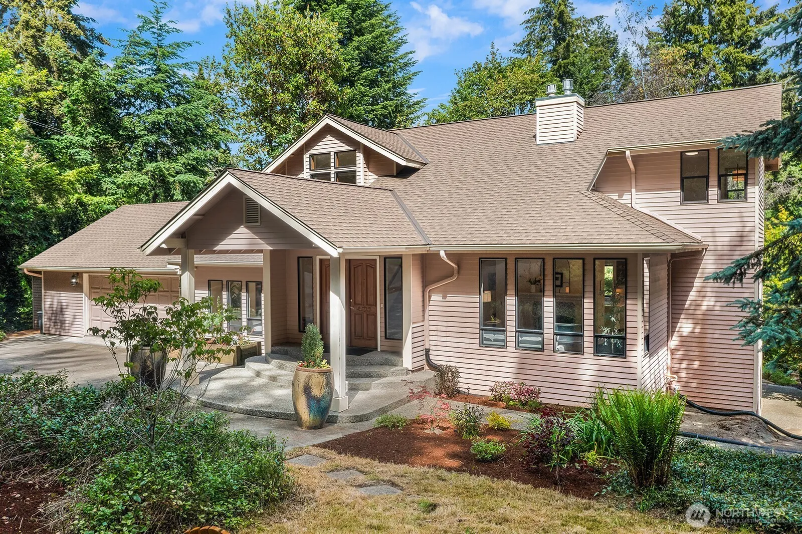 Property photo for 22808 105th Avenue Sw, Vashon