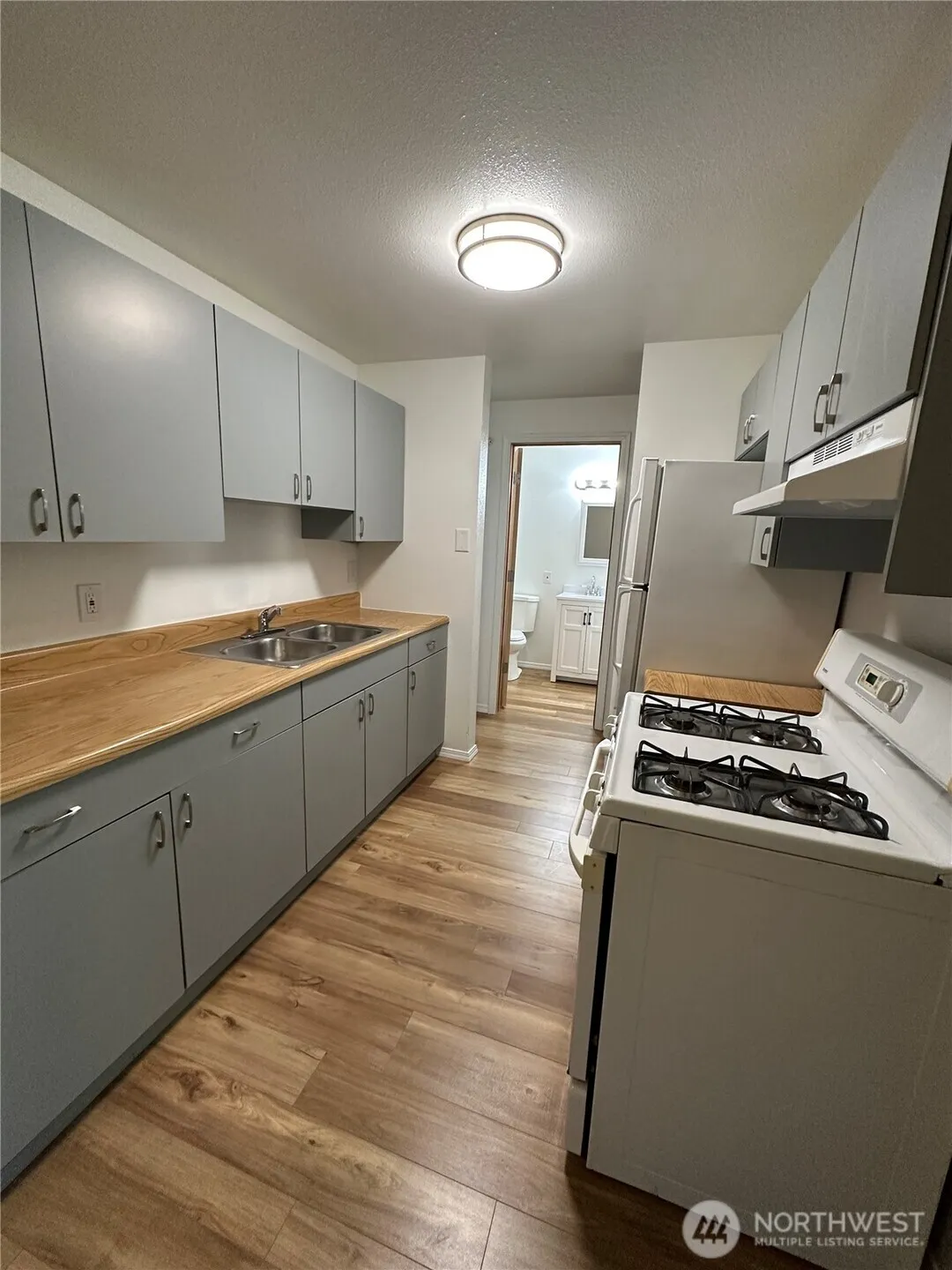 Property photo for 609 Shattuck Avenue S #7, Renton photo 2