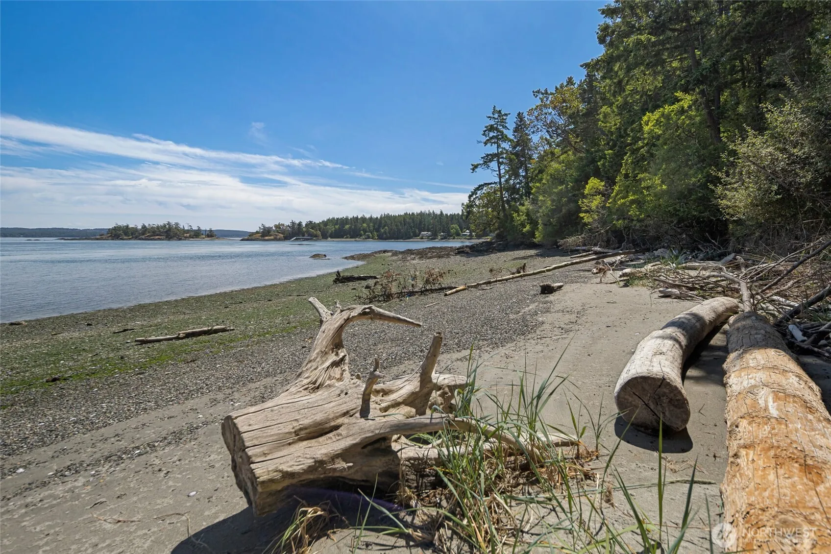 Property photo for 214 Pinedrona Lane, Friday Harbor photo 2