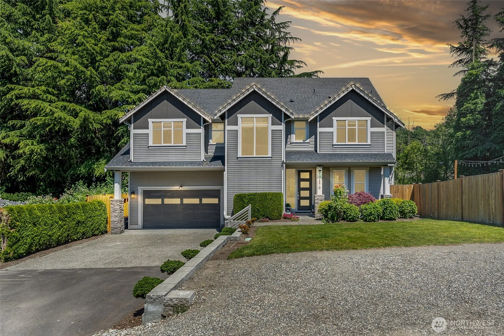 Property photo for 12570 51st Place Se, Tukwila