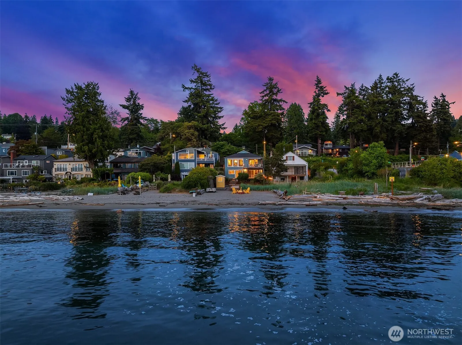 Property photo for 8917 Fauntleroy Way Sw, Seattle