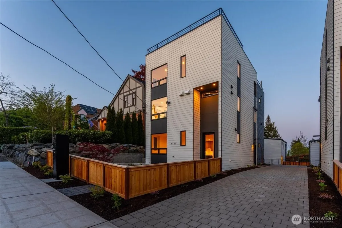 Property photo for 4122 Burke Avenue N, Seattle
