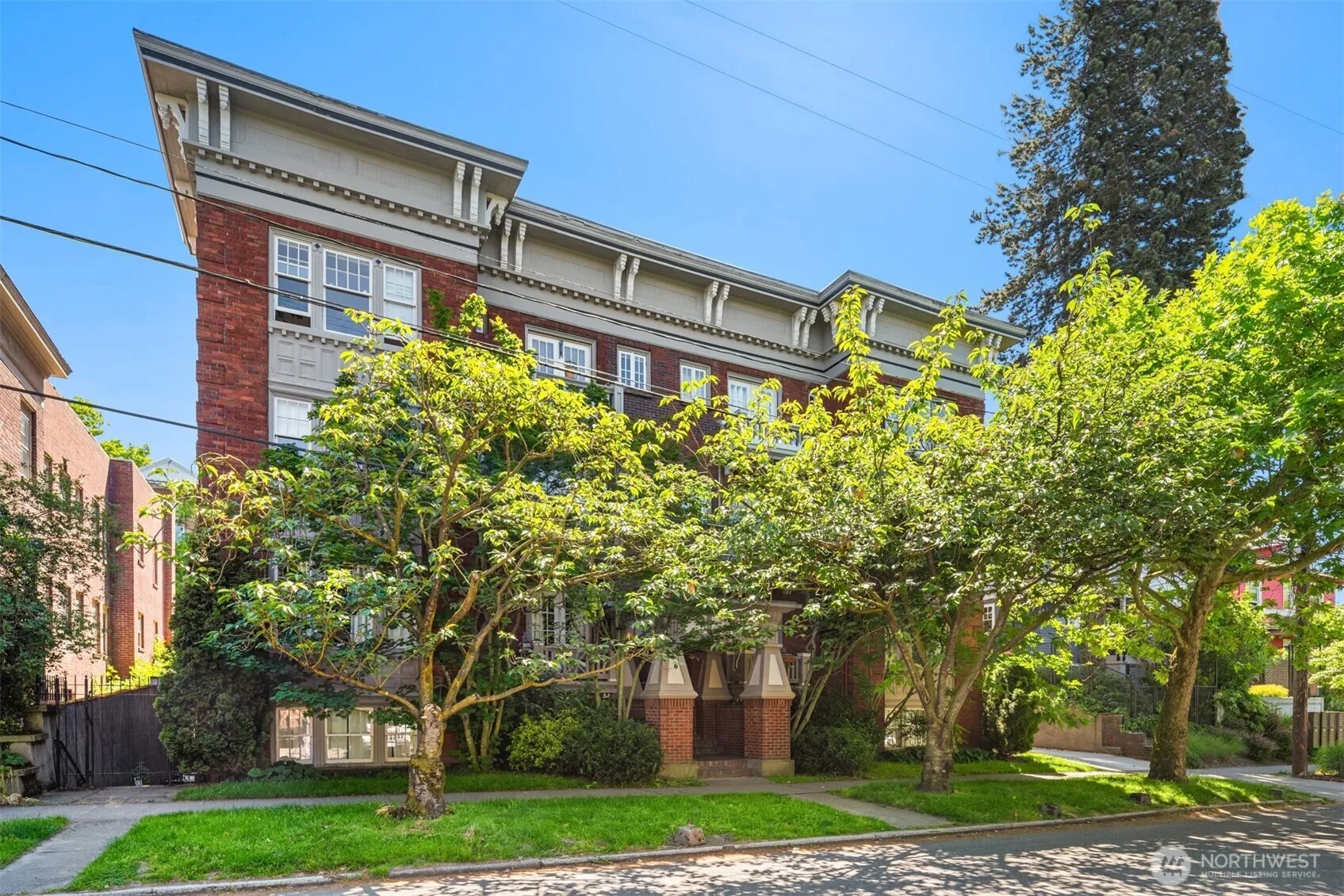 Property photo for 214 13th Avenue E ##3, Seattle