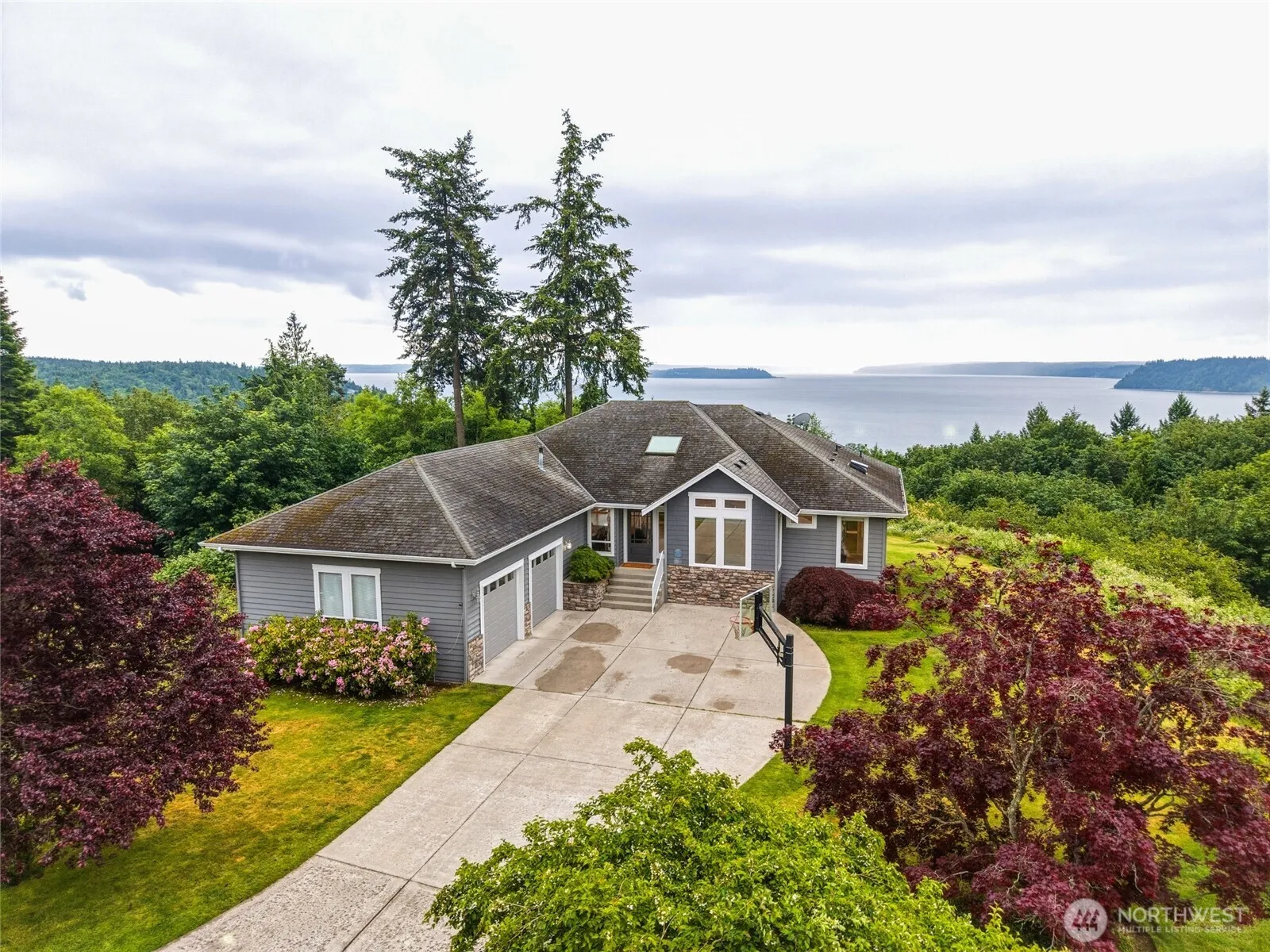 Property photo for 11504 76th Avenue Nw, Tulalip photo 2
