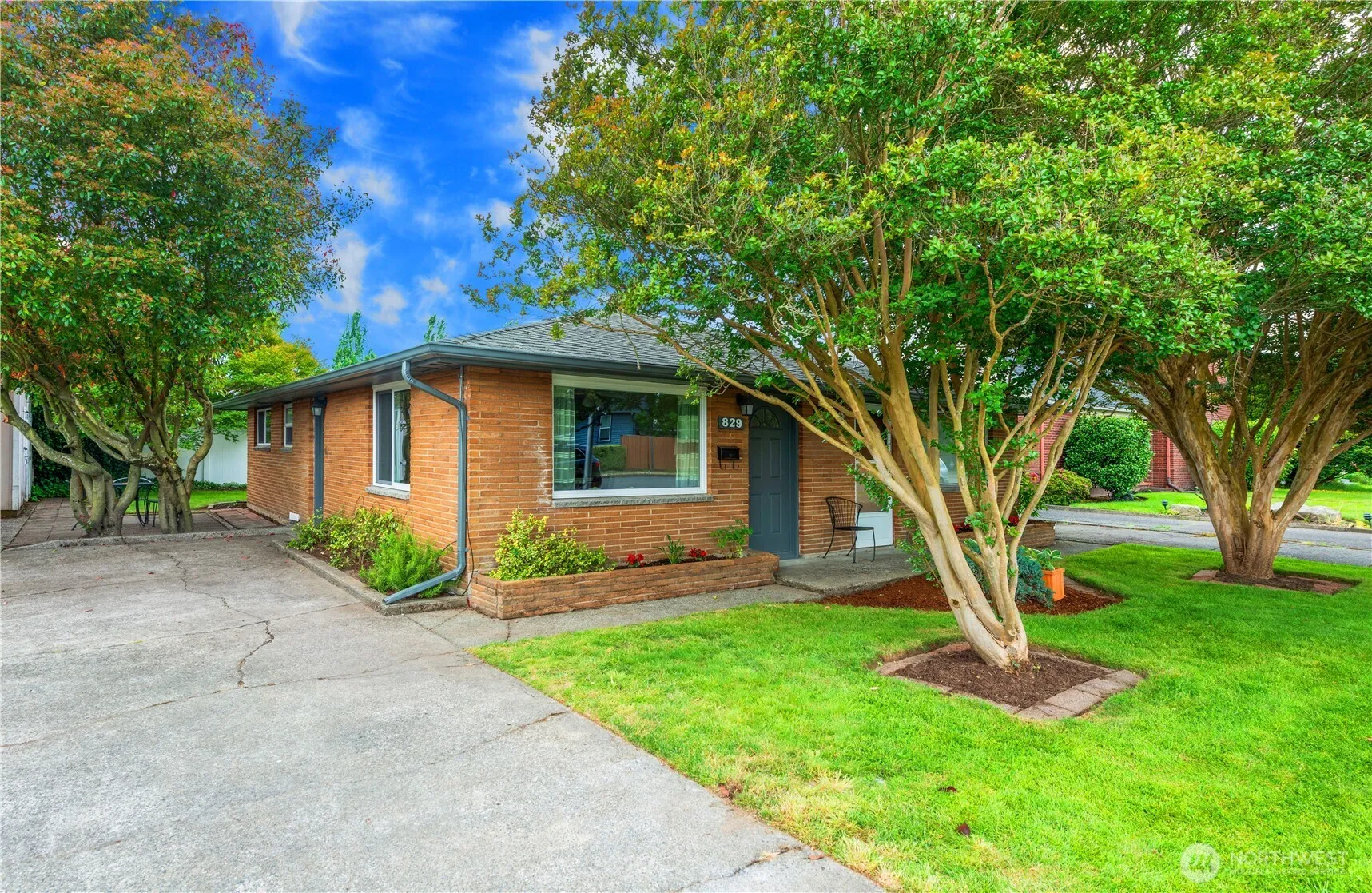 Property photo for 827 N 1st Street, Renton photo 3