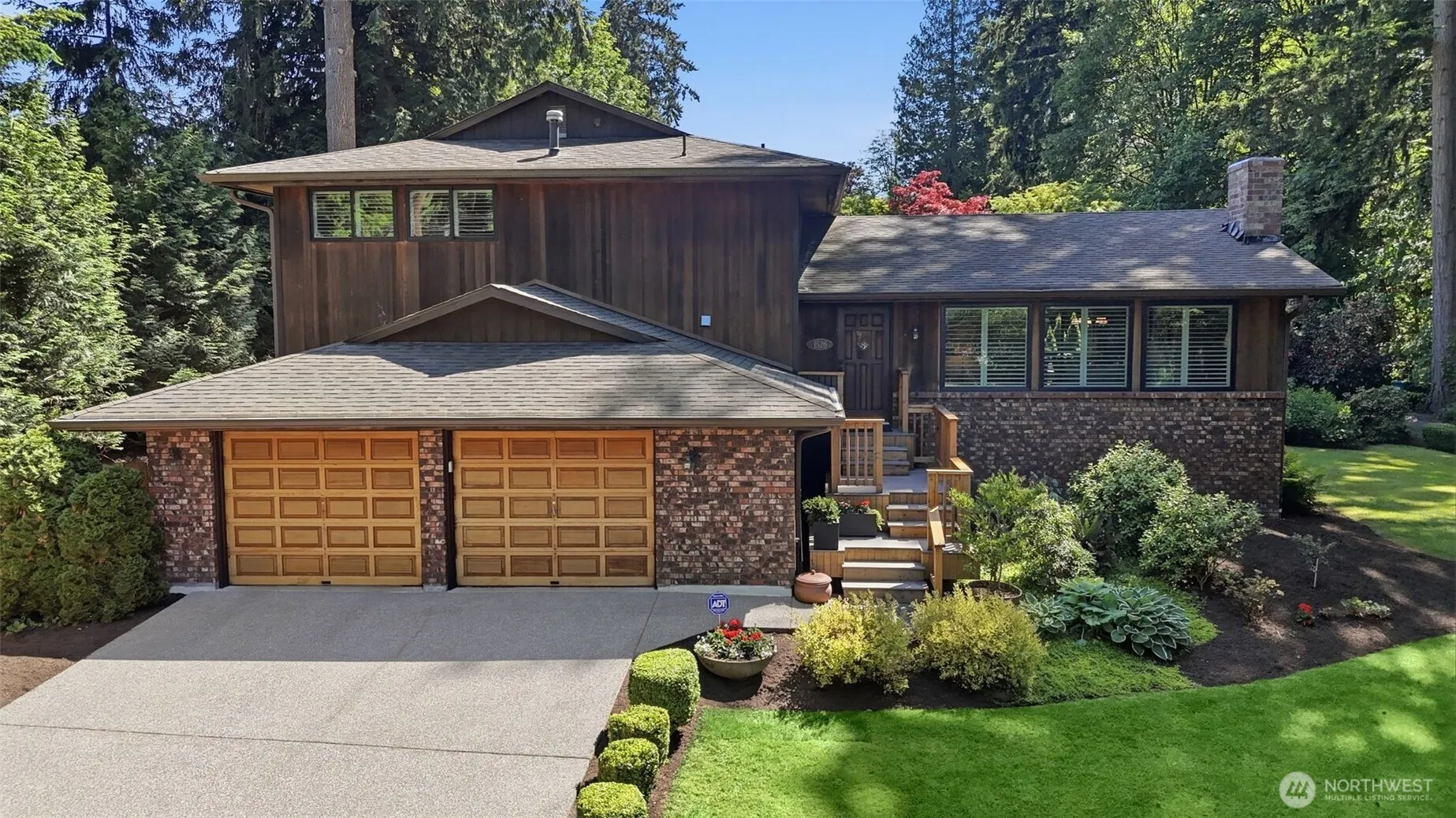 Property photo for 1526 S Lake Stickney Drive, Lynnwood