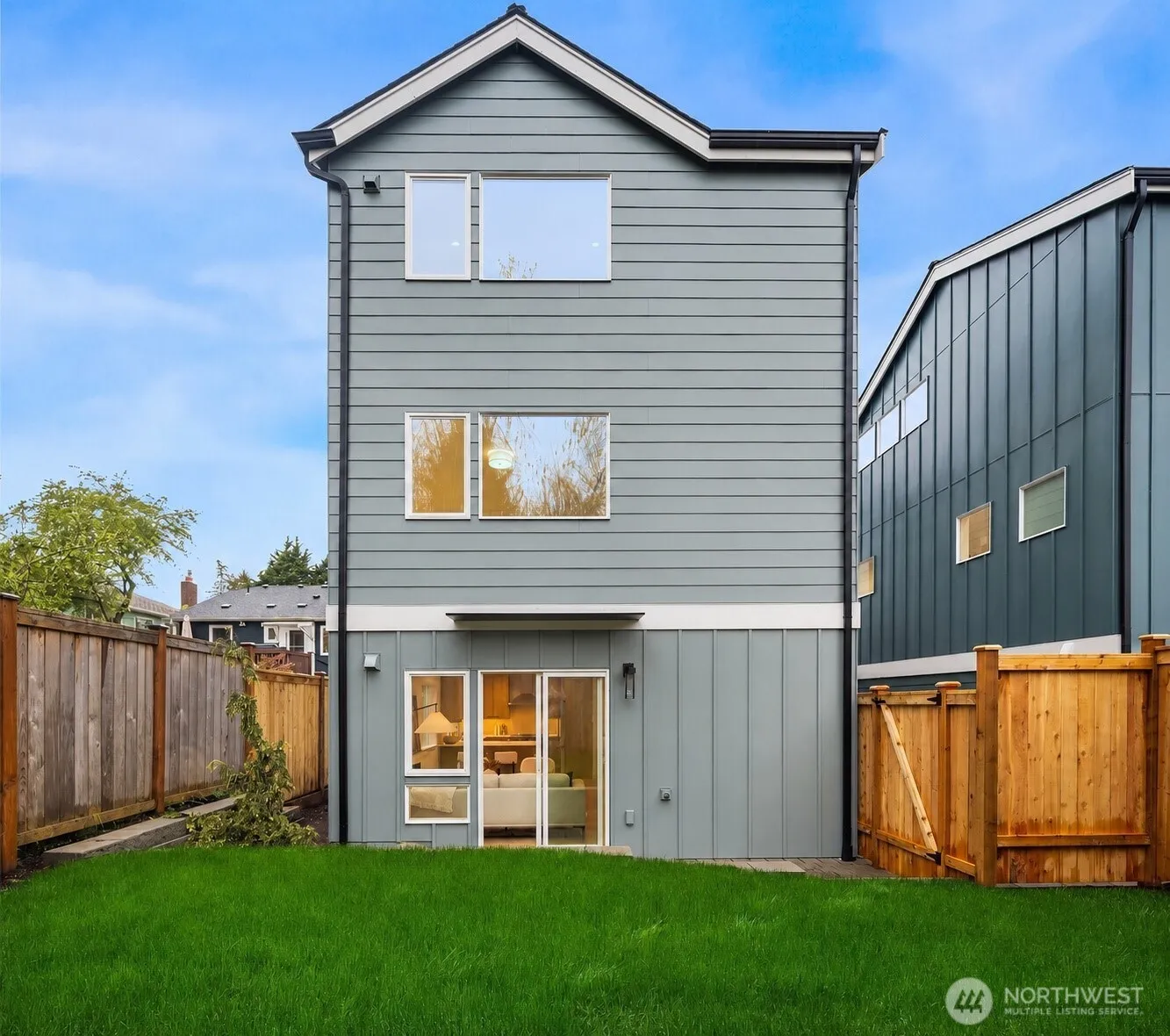 537 N 70th Street, Seattle