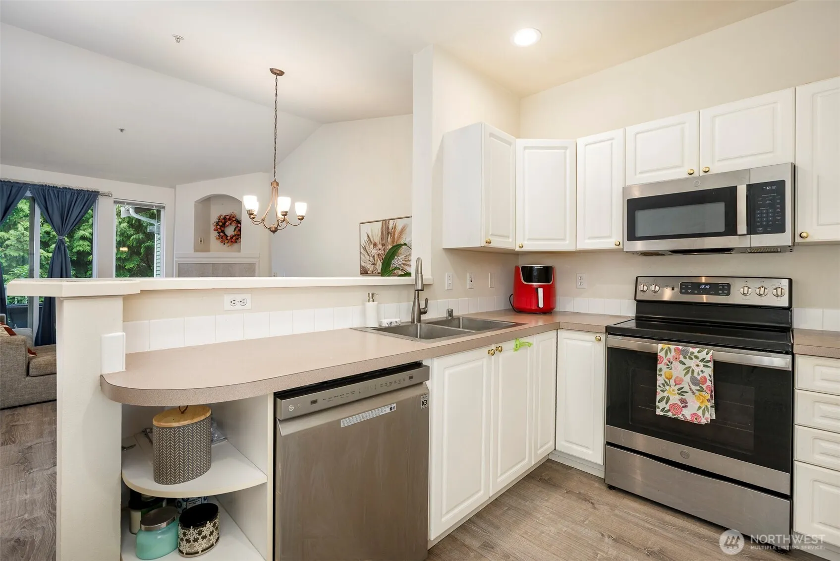 Property photo for 12712 Admiralty Way #g302, Everett photo 5
