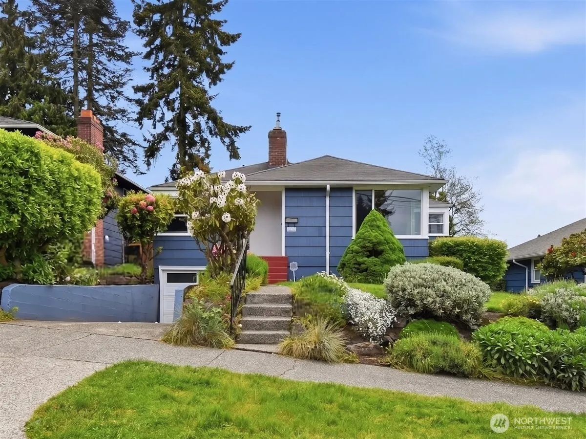 Property photo for 3733 Sw Webster Street, Seattle