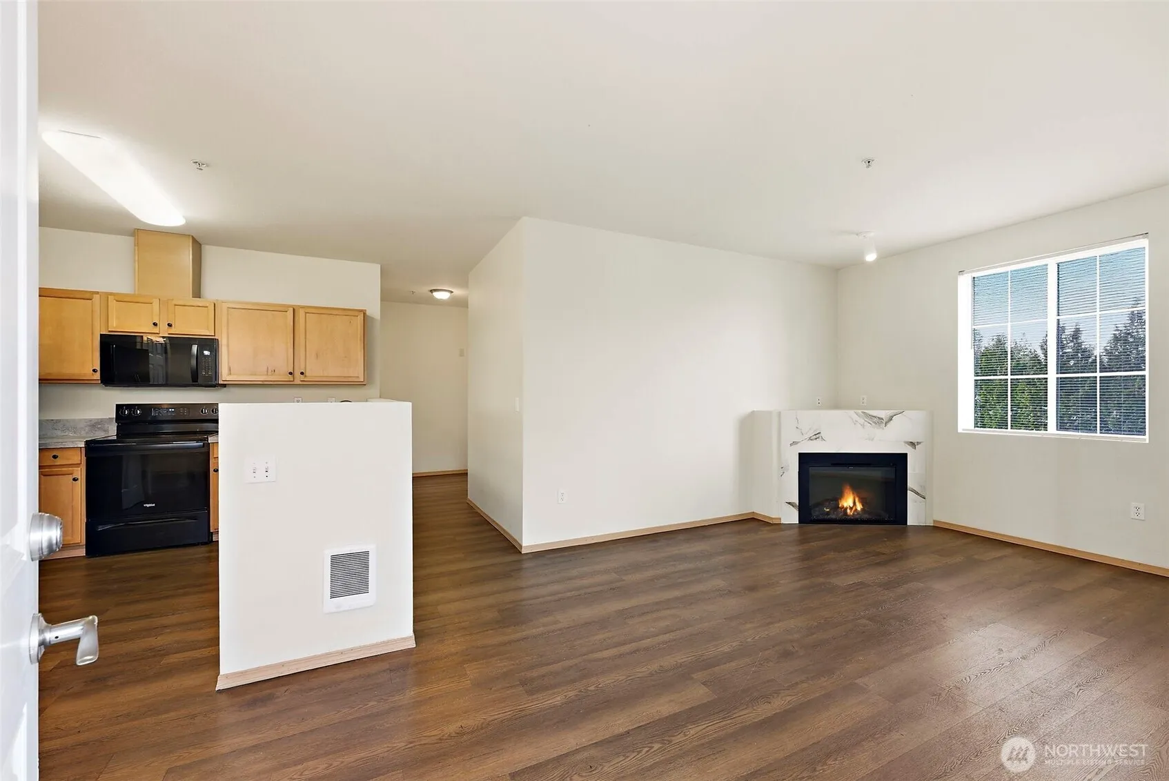 Property photo for 18615 101st Avenue Ct E #260, Puyallup photo 2