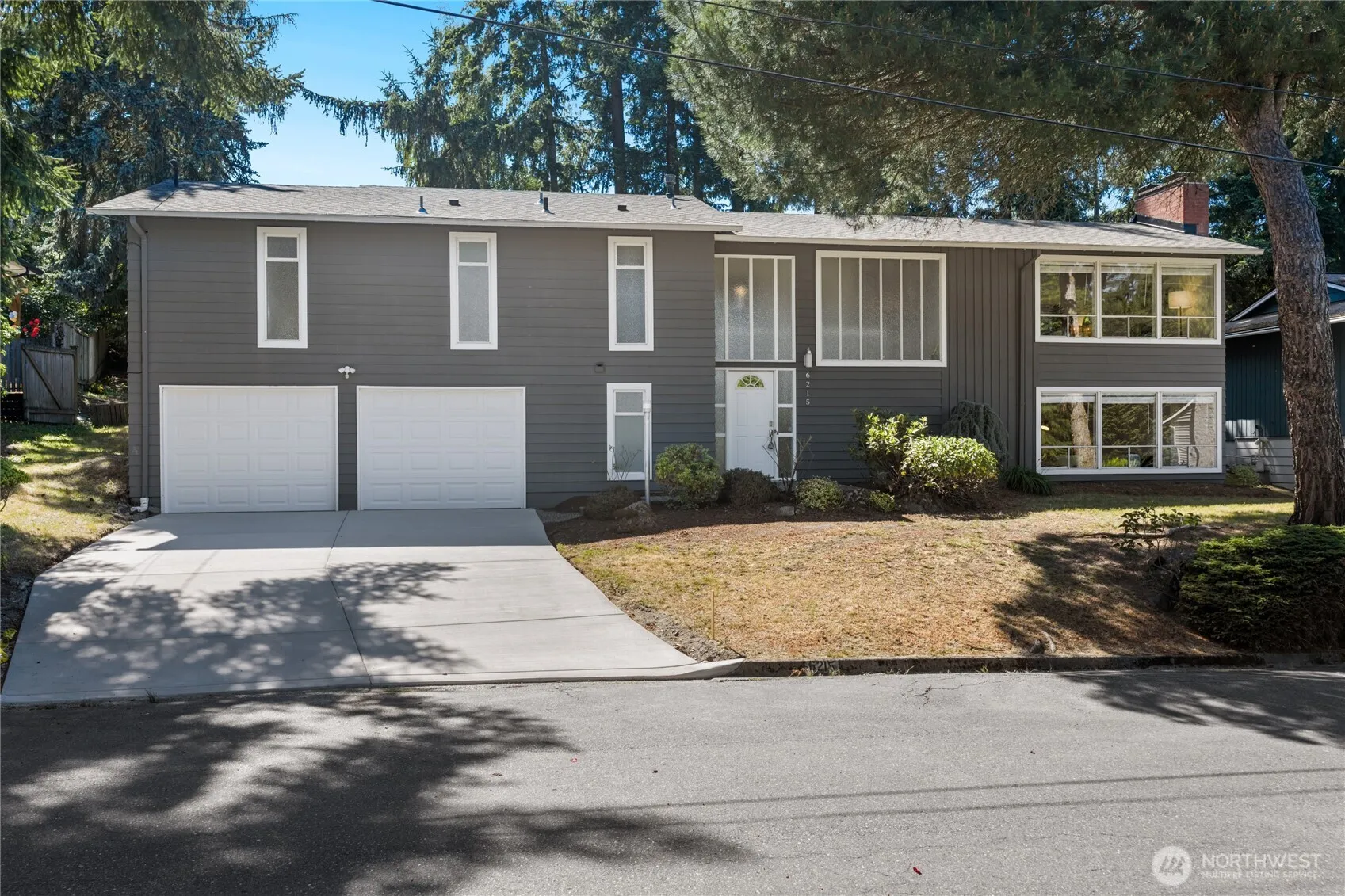 Property photo for 6215 122nd Avenue Se, Bellevue