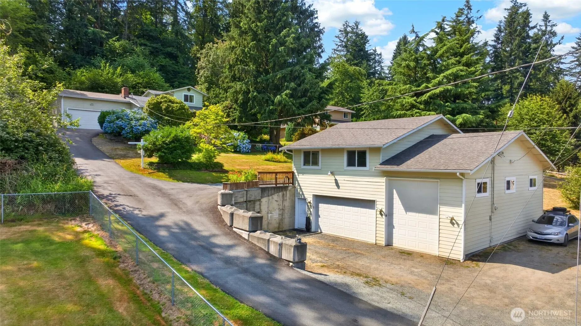Property photo for 19232 Yew Way, Snohomish