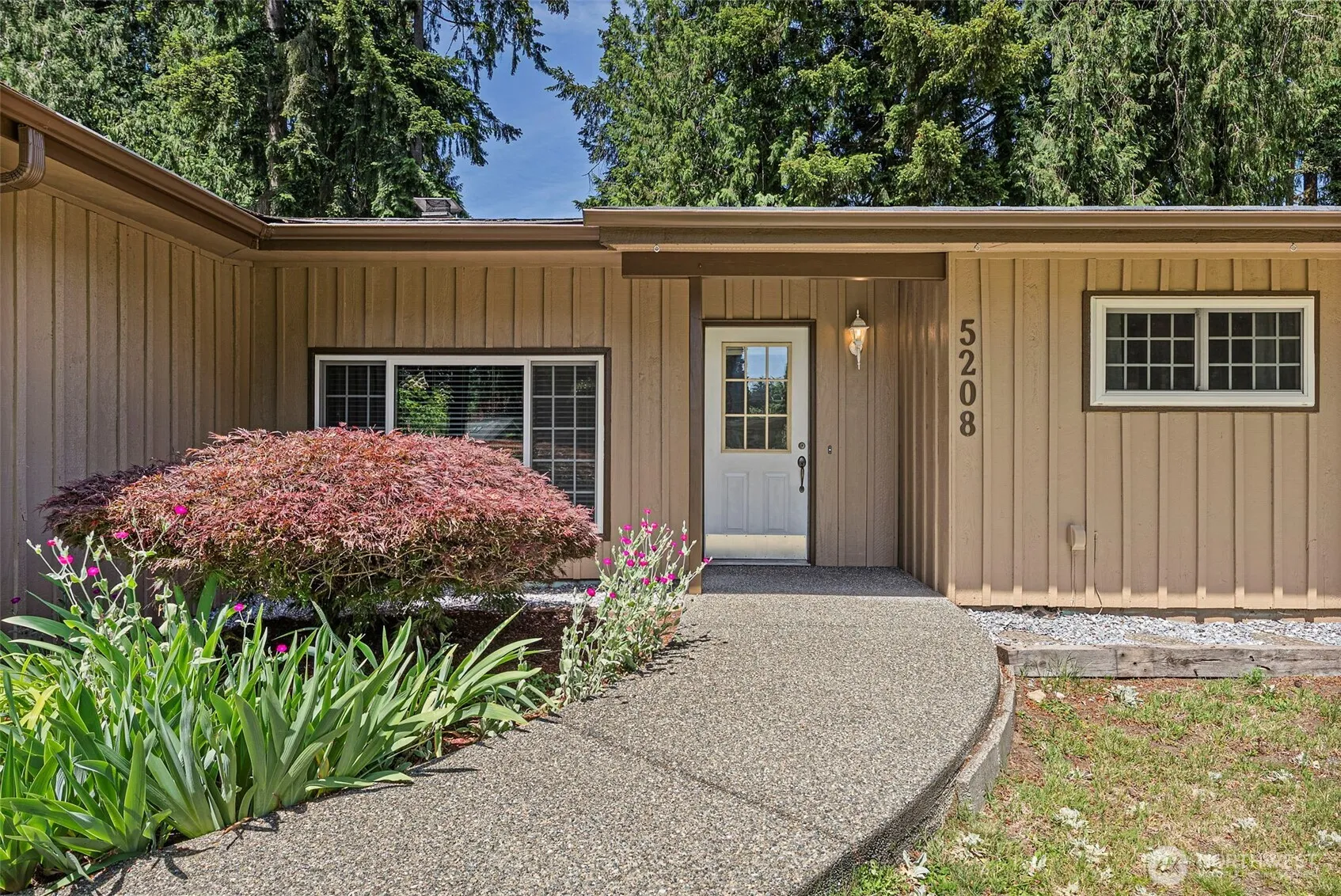 Property photo for 5208 Brentwood Drive Se, Lacey photo 2