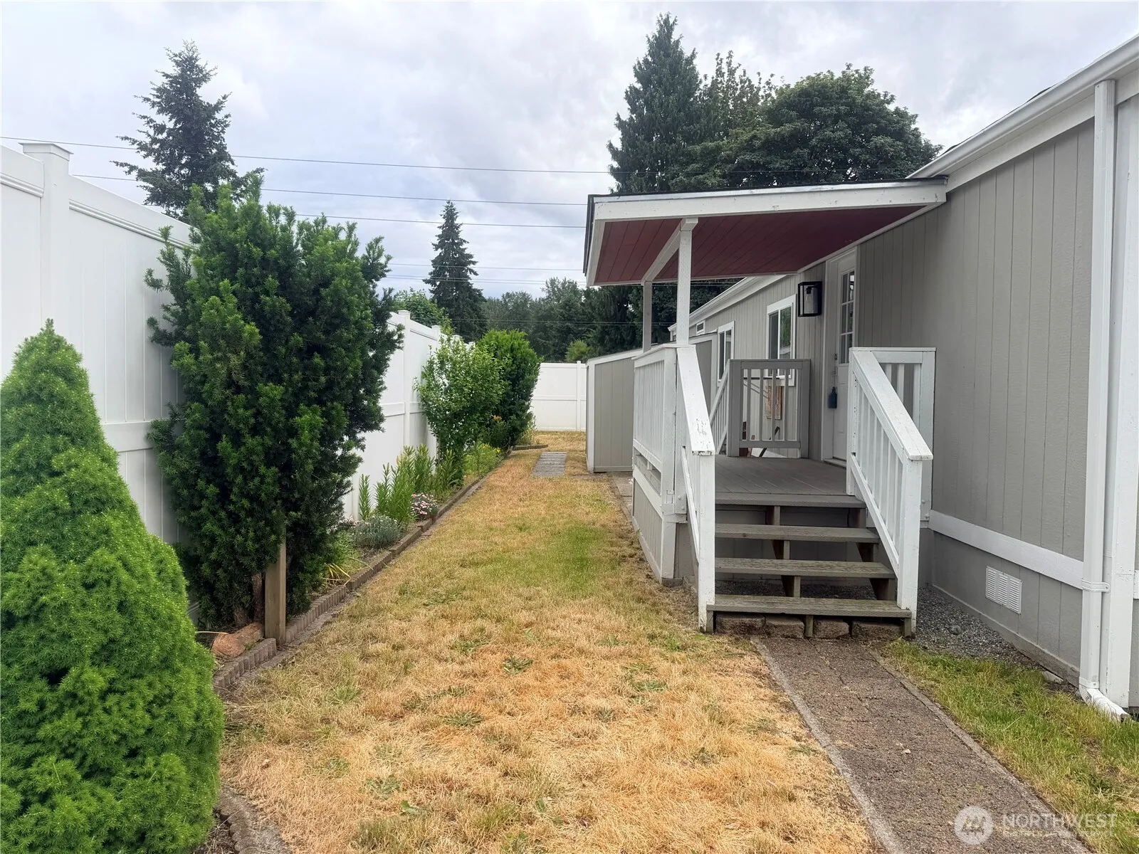 Property photo for 210 37th St Se ## 35, Auburn photo 3