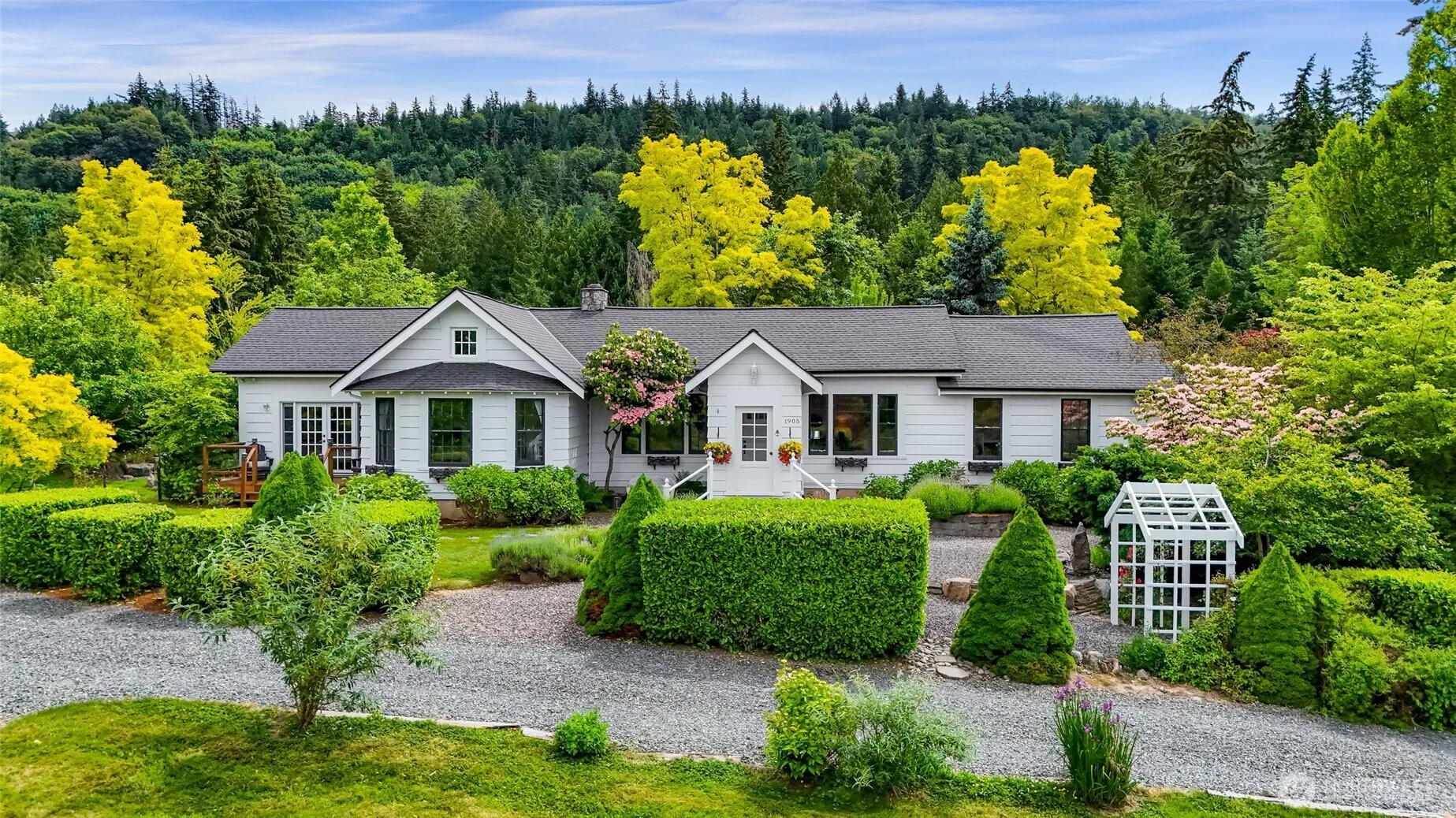 Property photo for 1905 Mt Baker Highway, Bellingham