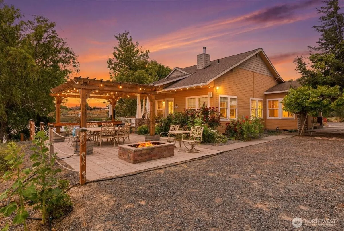 Property photo for 3481 Valley Road, Moses Lake