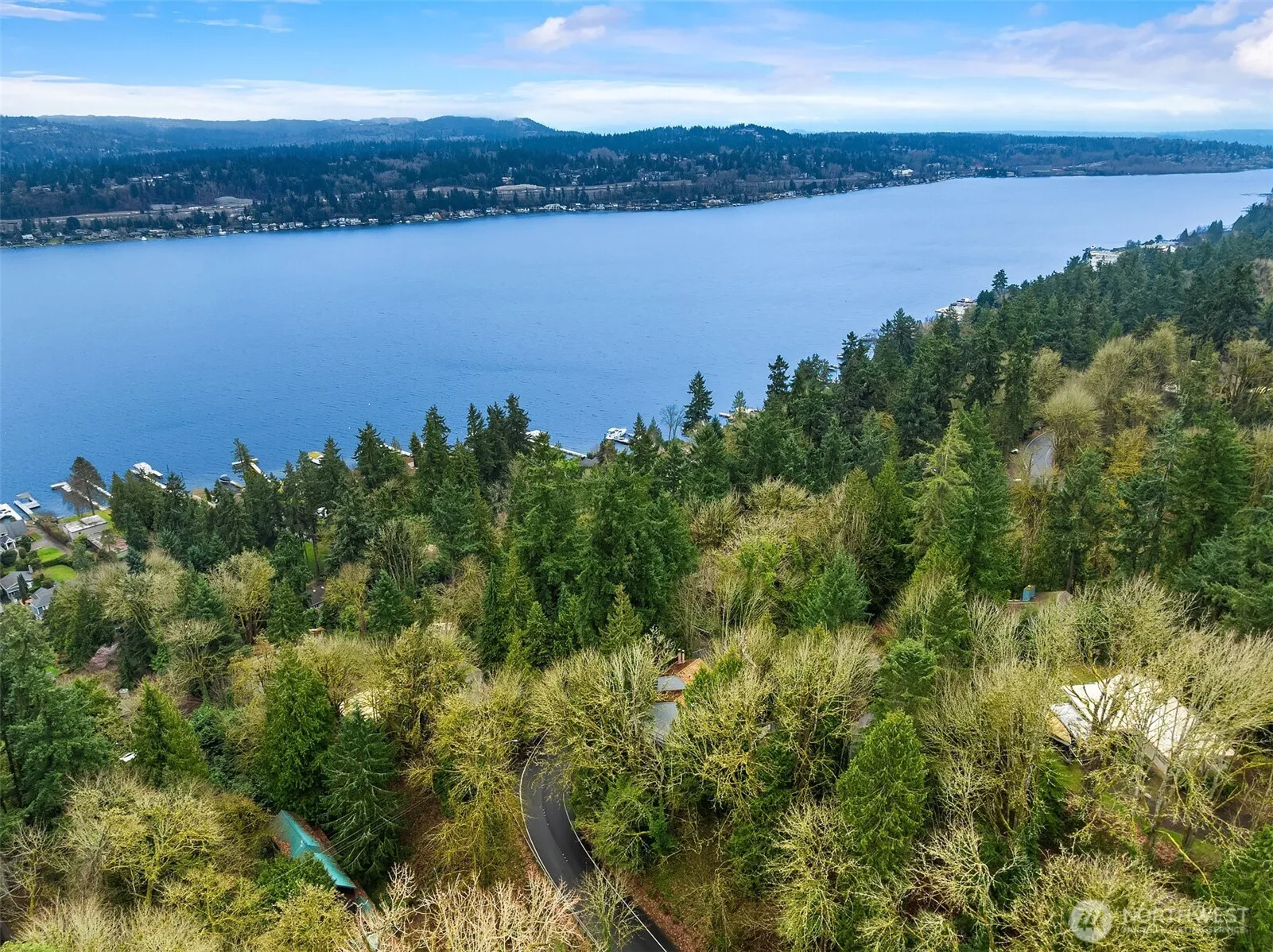 Property photo for 4429 E Mercer Way, Mercer Island photo 2