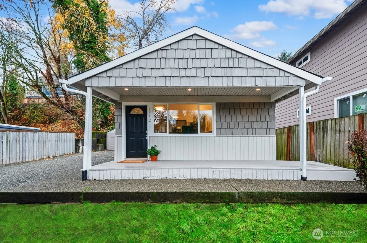 7552 21st Avenue Sw, Seattle