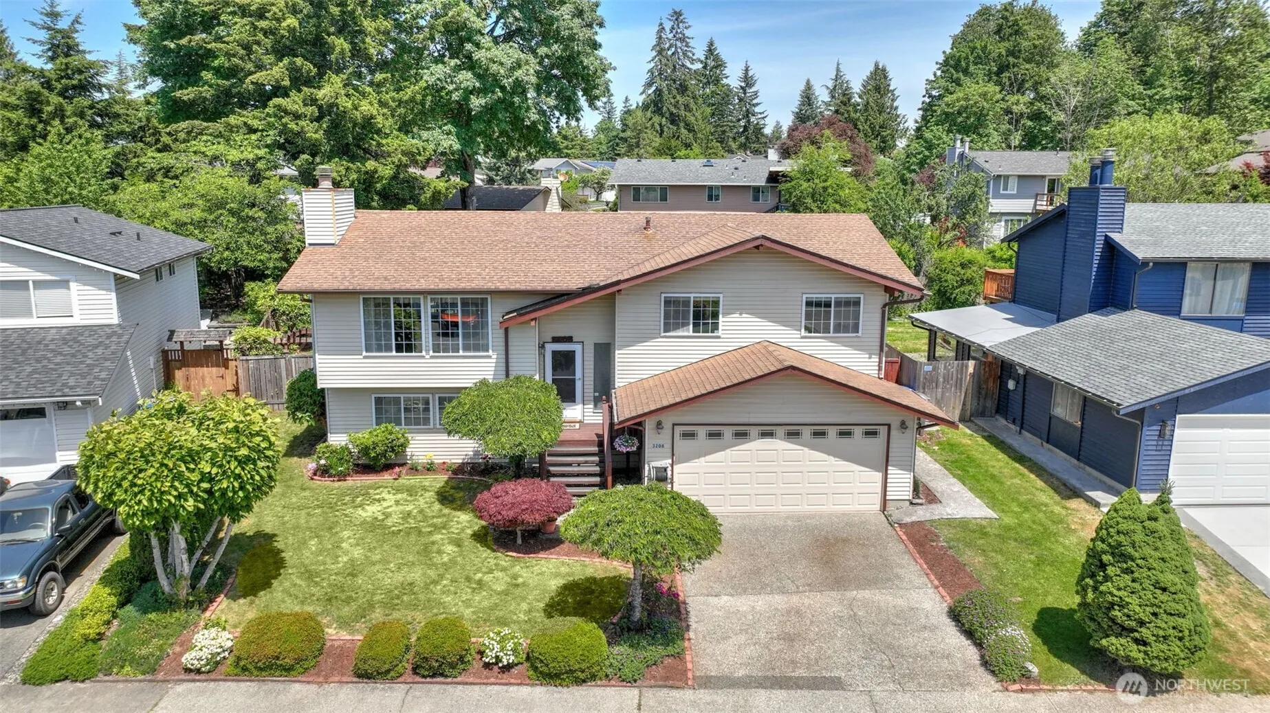 Property photo for 3208 Se 19th Court, Renton