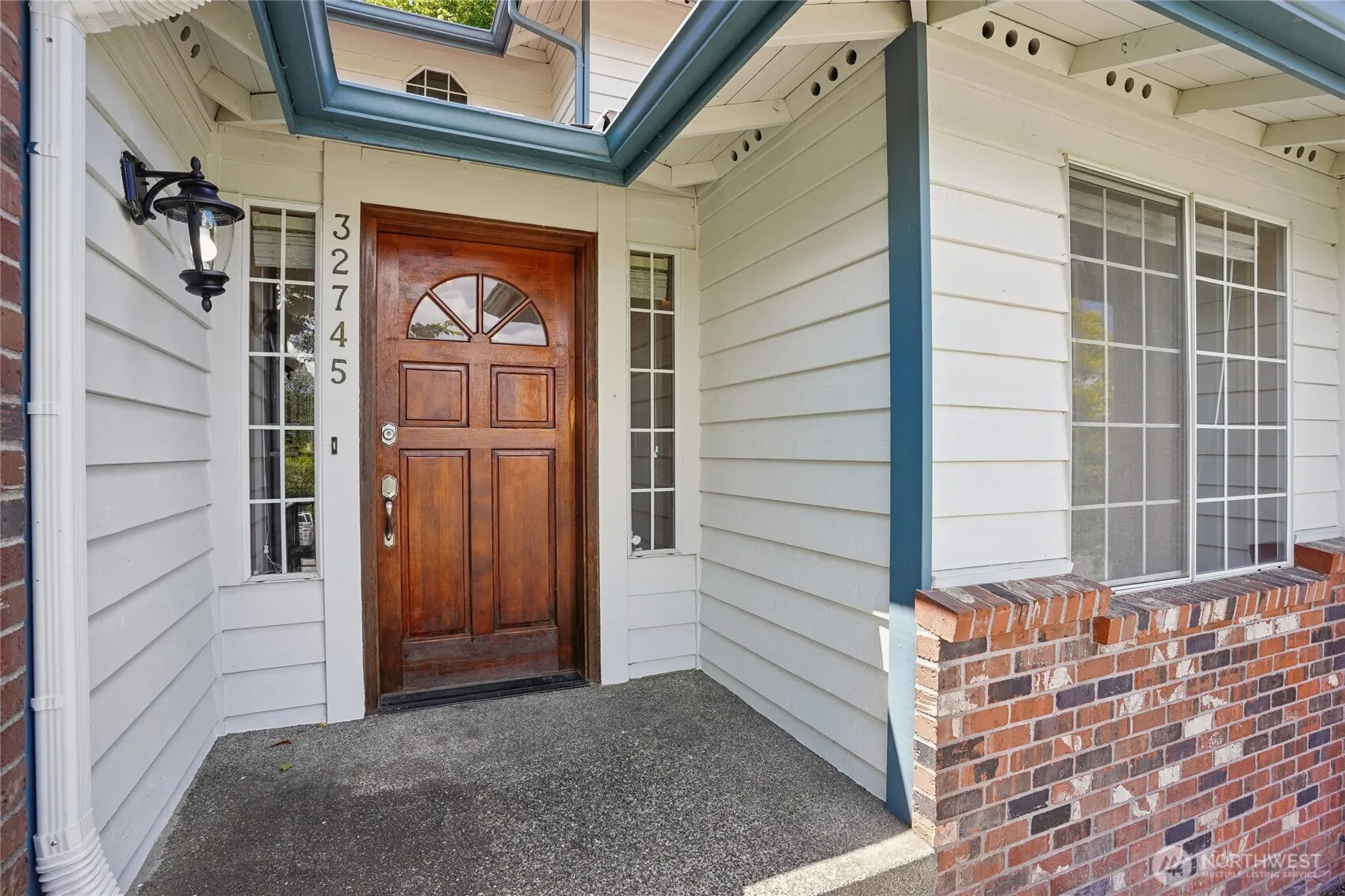 Property photo for 32745 47th Avenue Sw, Federal Way photo 2