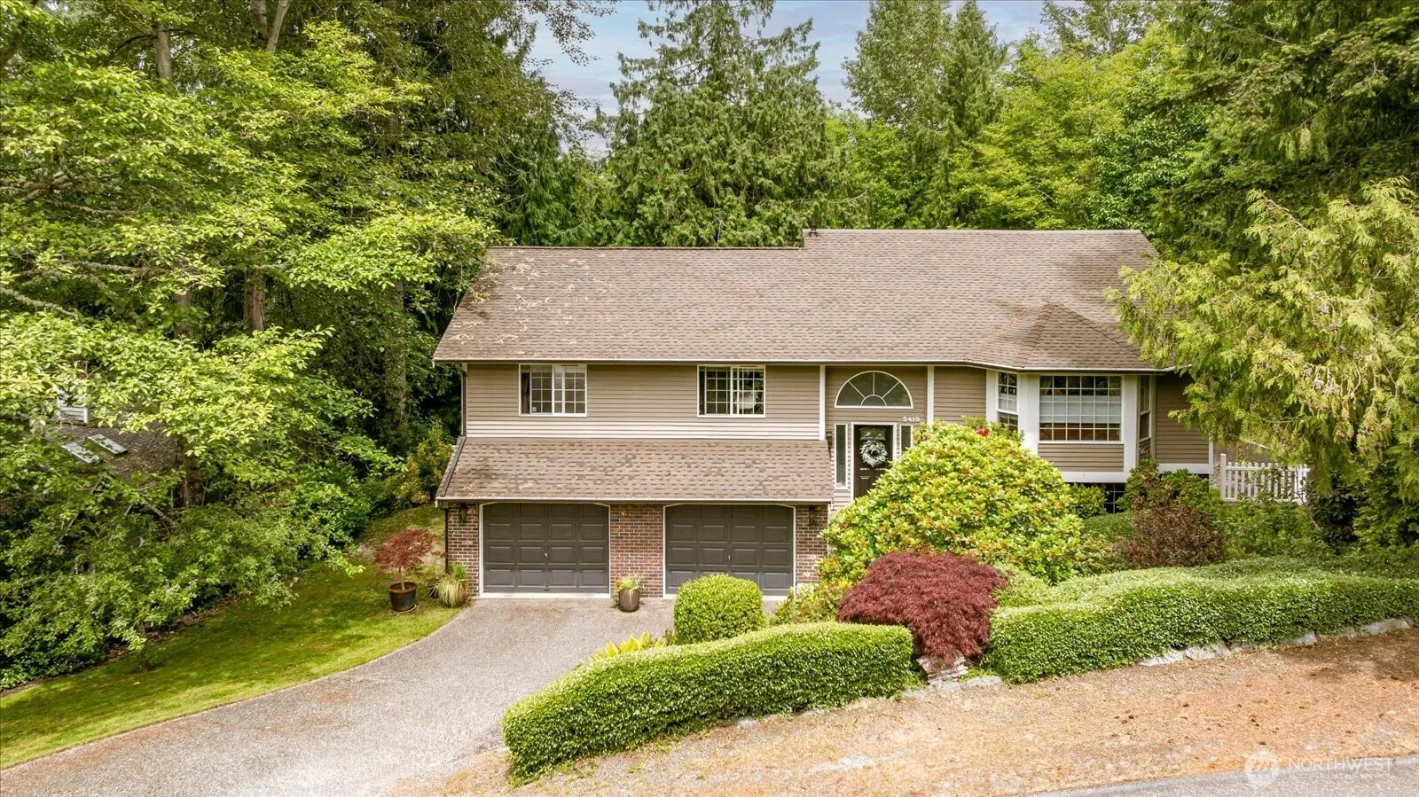 Property photo for 2415 E Cedar Hills Drive, Mount Vernon