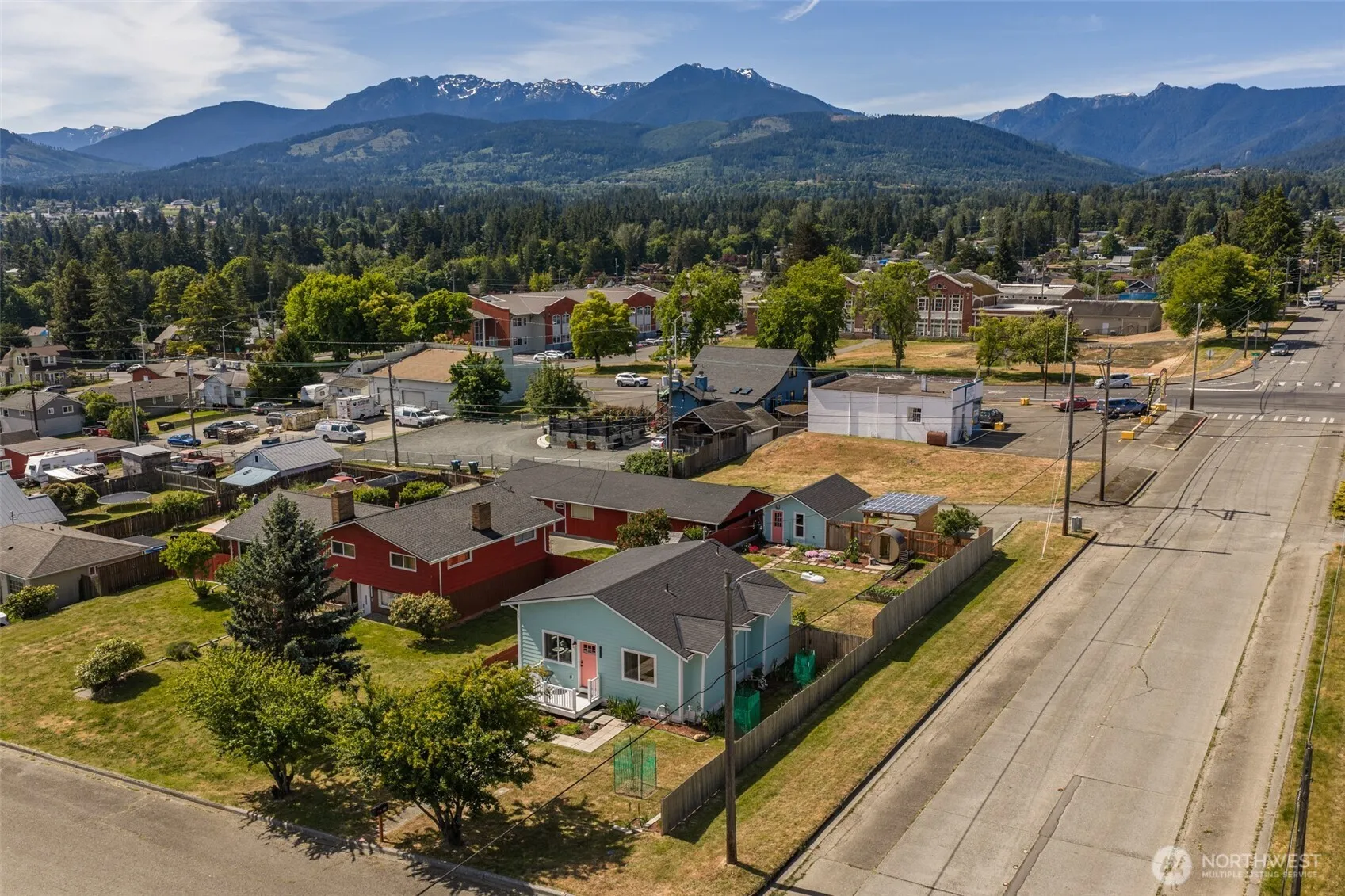 Property photo for 940 W 7th Street, Port Angeles