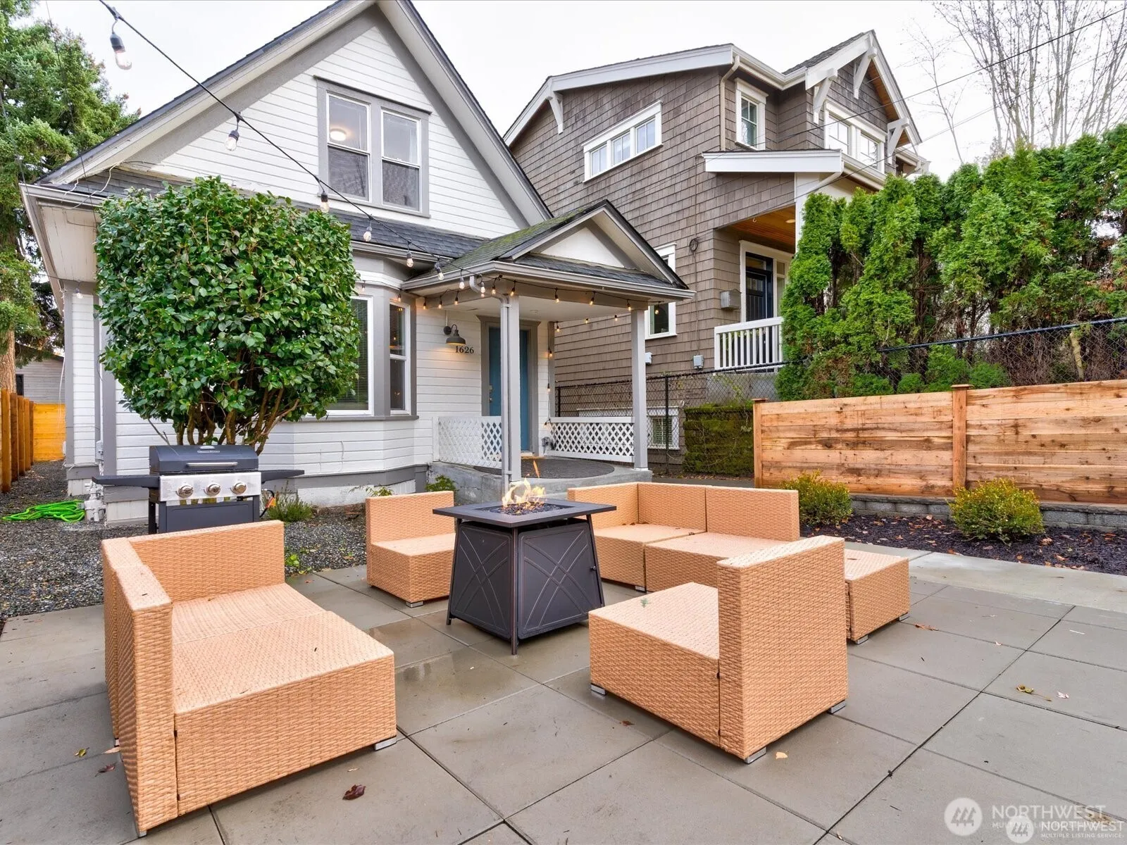 Property photo for 1626 39th Avenue E, Seattle