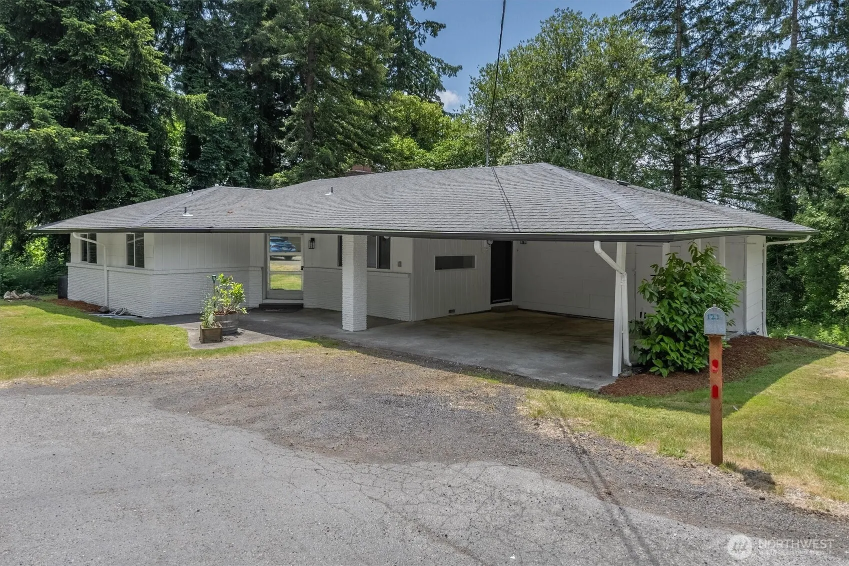 Property photo for 121 Lowrane Drive, Kelso