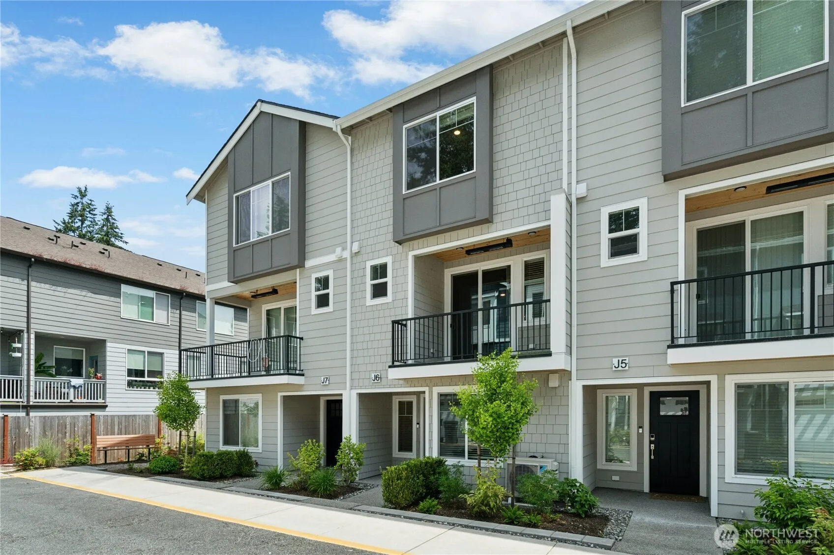 Property photo for 13730 Manor Way #j6, Lynnwood photo 4
