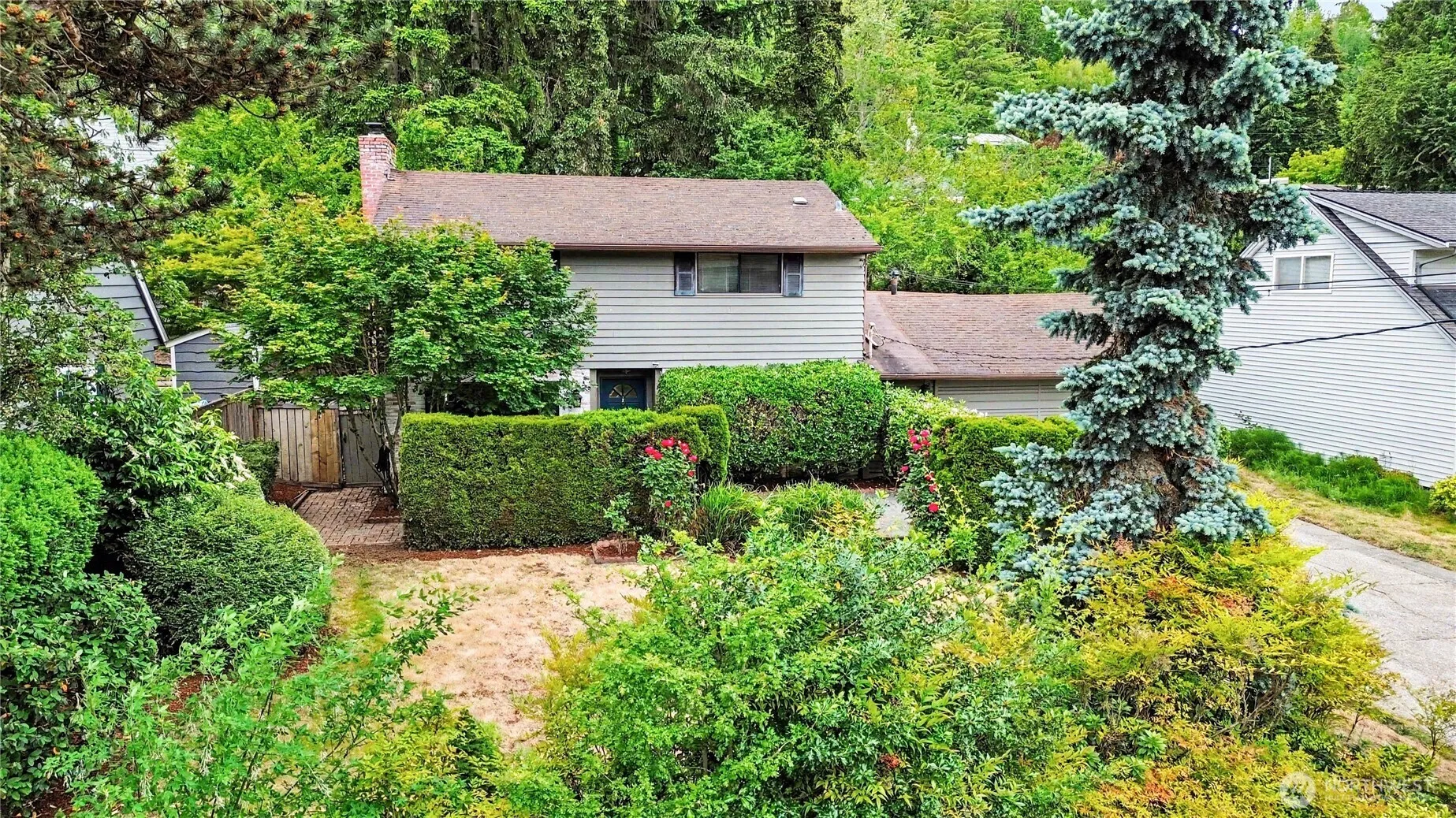 Property photo for 3437 77th Avenue Se, Mercer Island photo 2