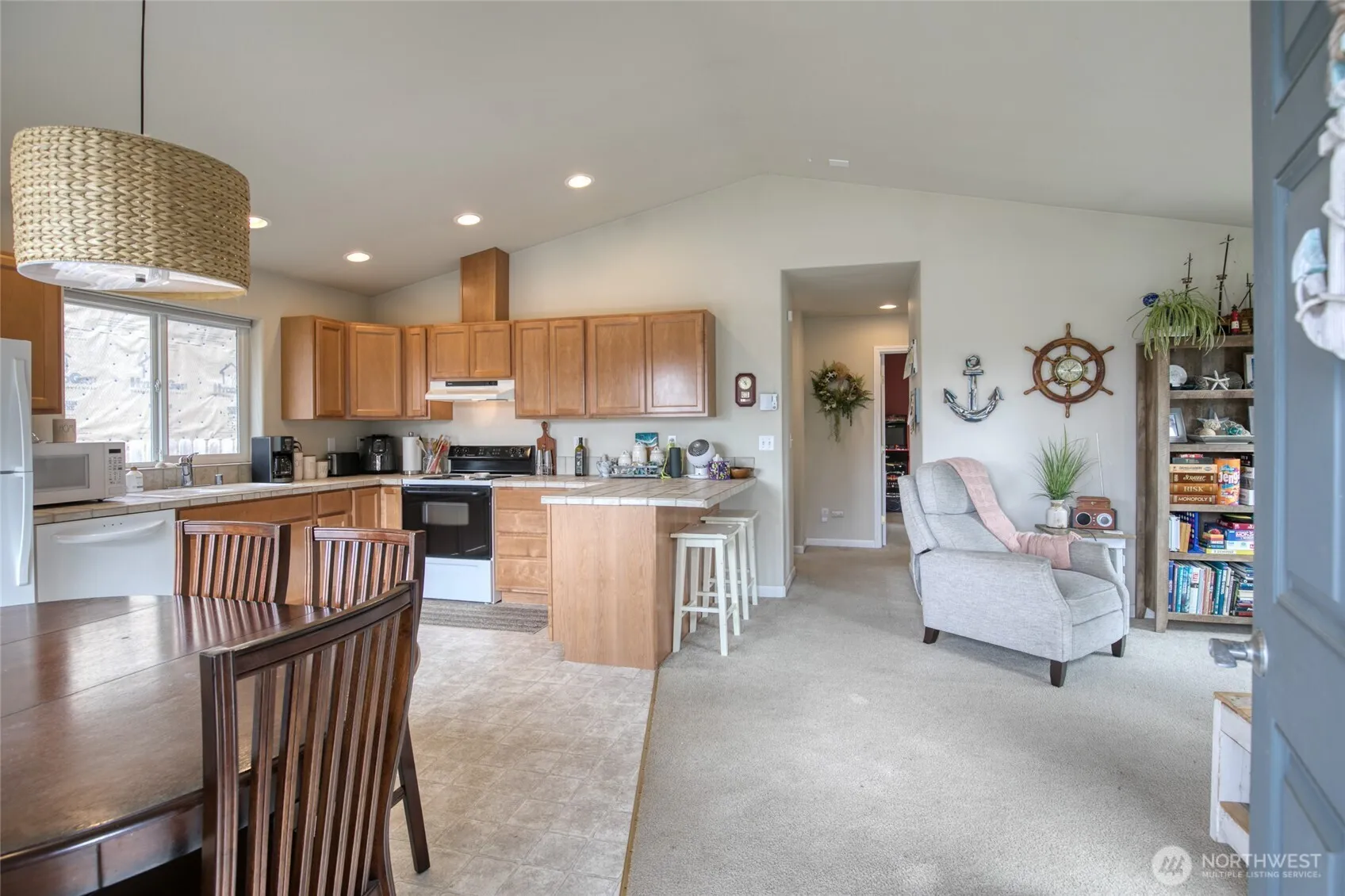 Property photo for 414 Salina Cruz Avenue Sw, Ocean Shores photo 4