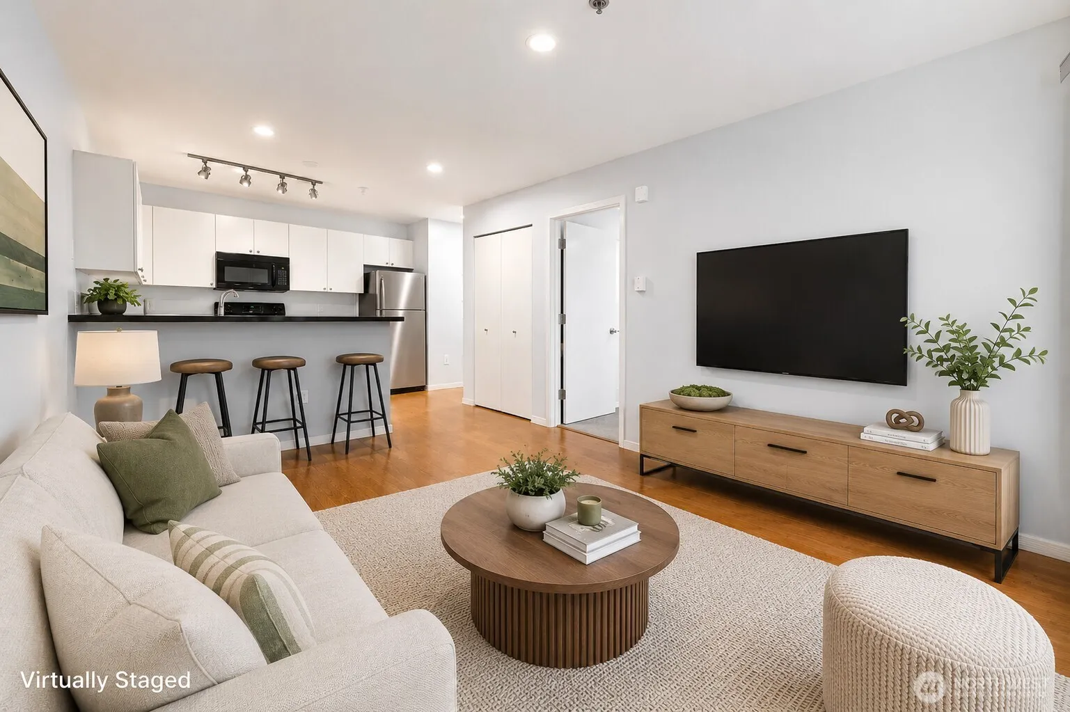 Property photo for 1323 Boren Avenue #206, Seattle