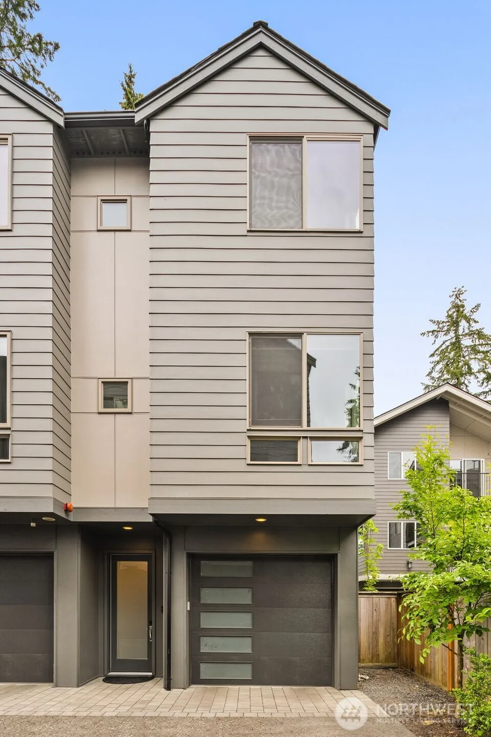 Property photo for 18355 3rd Avenue Ne, Shoreline