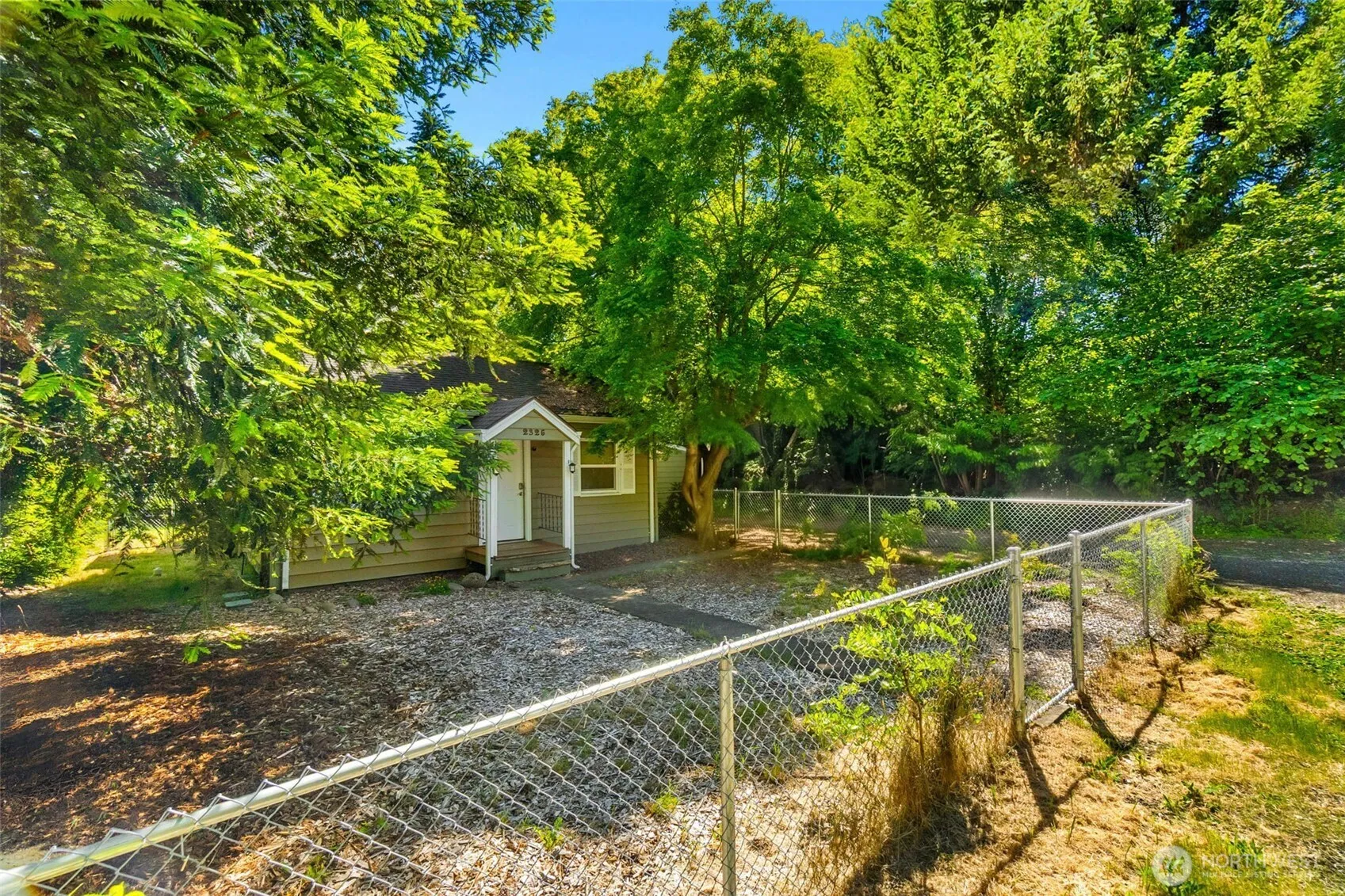Property photo for 2325 Jackson Avenue Nw, Olympia photo 2