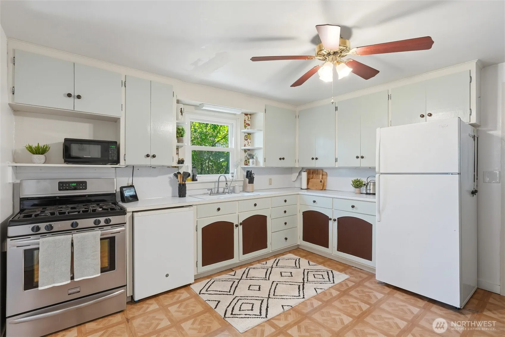 Property photo for 1313 Nw Couch Street, Camas photo 5