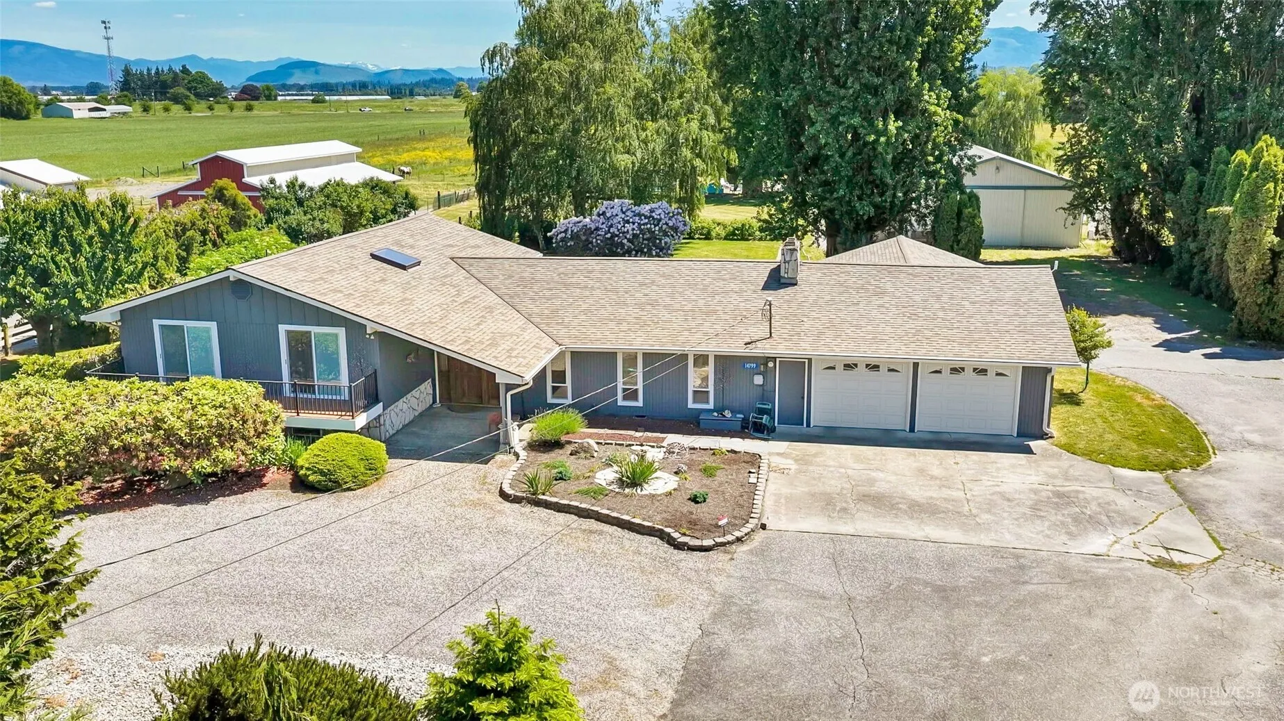 Property photo for 14799 Avon Allen Road, Mount Vernon