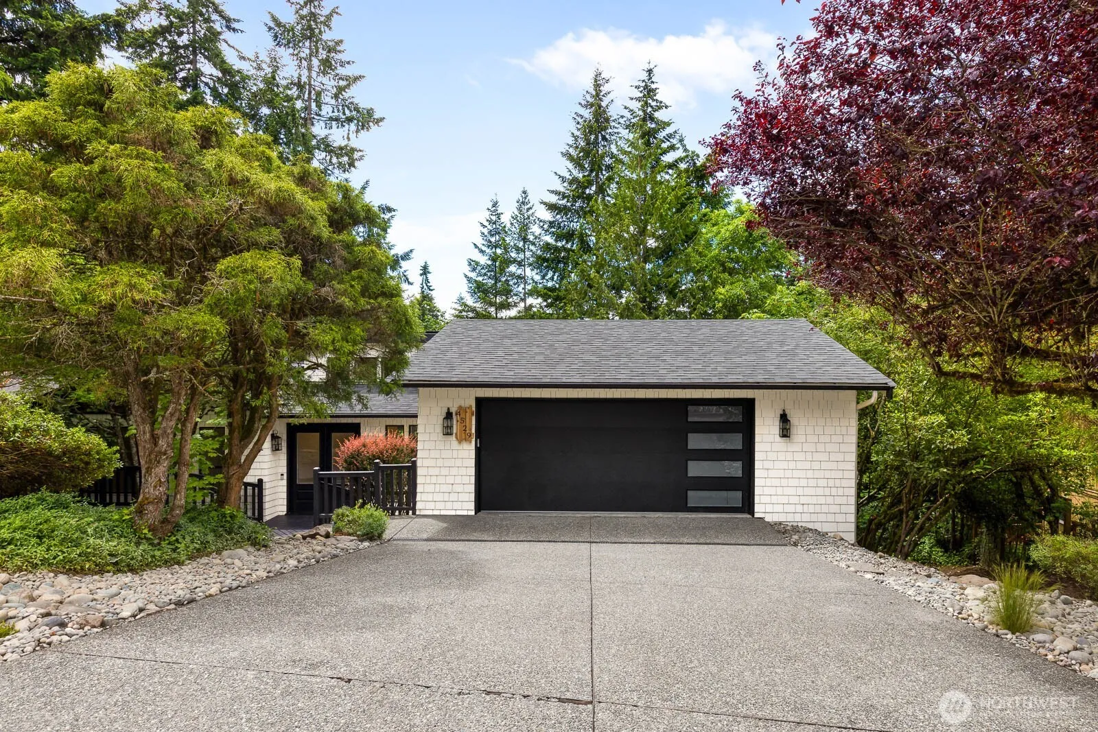 Property photo for 4529 153rd Ave Se, Bellevue photo 5