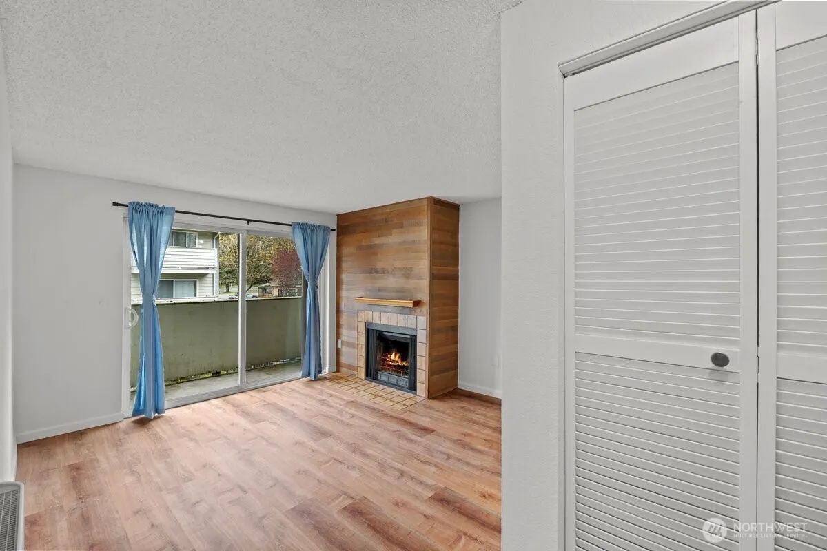 Property photo for 1150 Sunset Boulevard Ne #220, Renton photo 3