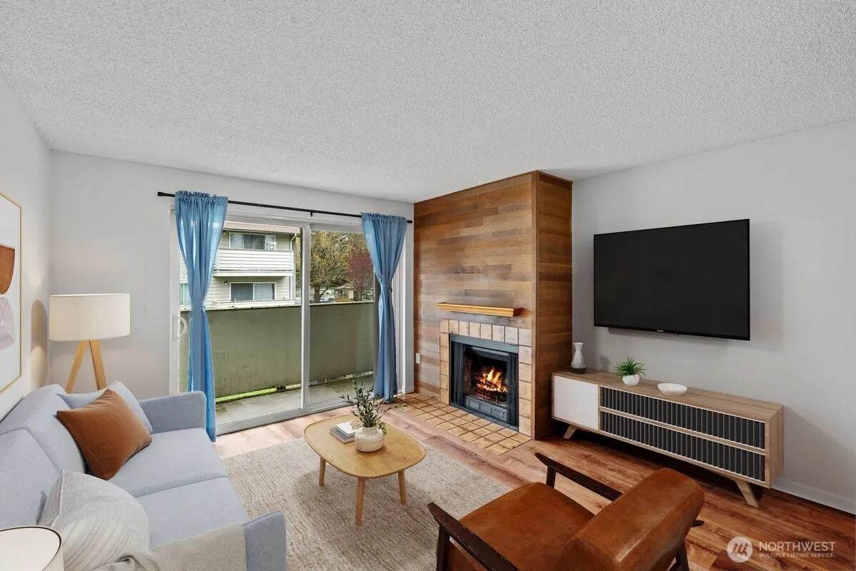 Property photo for 1150 Sunset Boulevard Ne #220, Renton photo 2