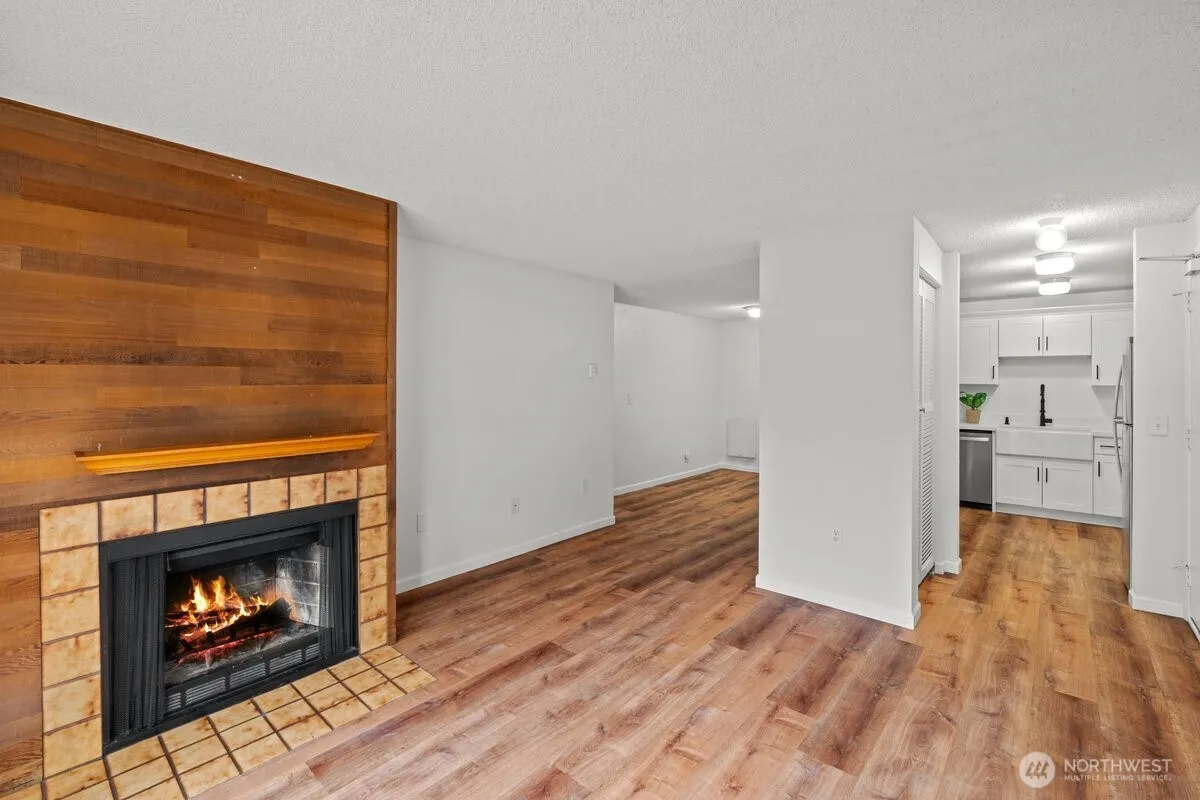Property photo for 1150 Sunset Boulevard Ne #220, Renton photo 4