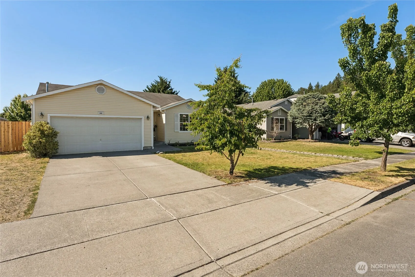 Property photo for 305 Nelsen Street Ne, Orting