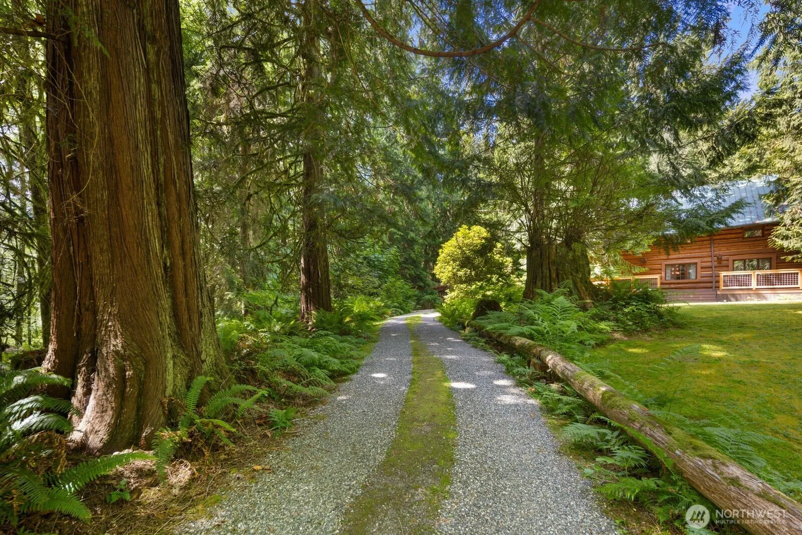 Property photo for 129 N Lake Roesiger Road, Snohomish photo 3