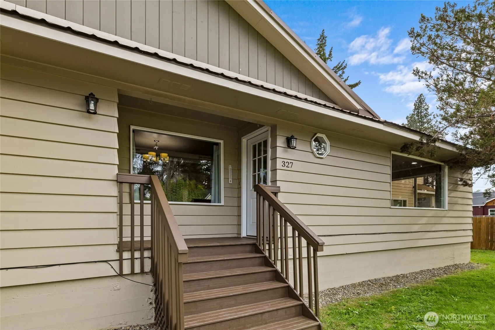 Property photo for 327 Lincoln Street, Cle Elum photo 2