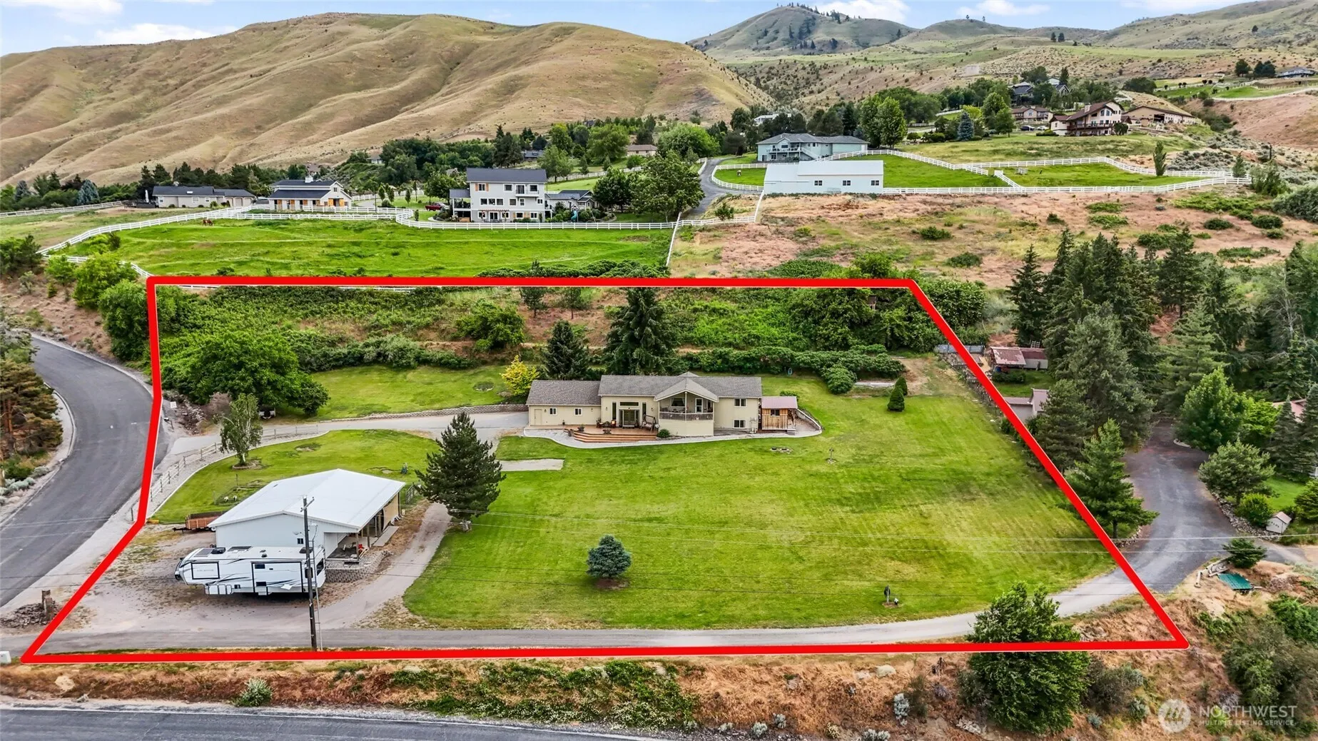 Property photo for 2049 Sleepy Hollow Road, Wenatchee