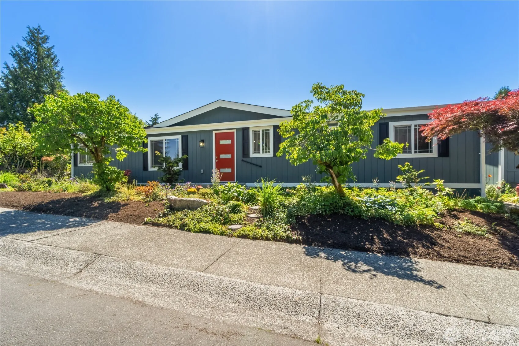 Property photo for 17138 117th Court Ne, Bothell photo 2