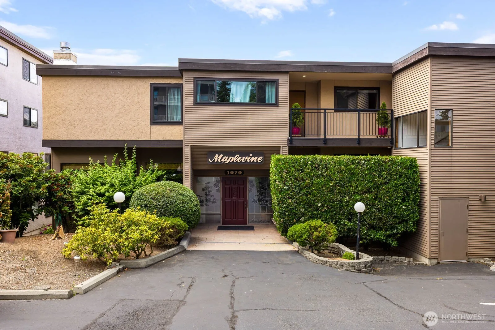Property photo for 1070 5th Avenue S #207, Edmonds photo 2